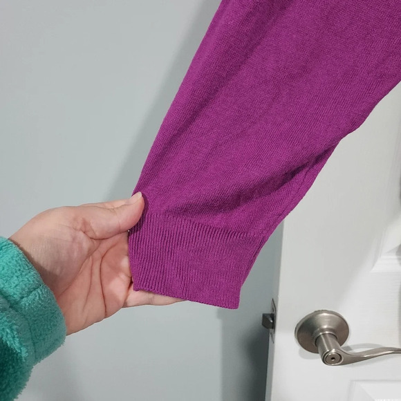 Lane Bryant Purple Knit Sweater with Star Pattern Gold Sequin in Size 26/28 - 4X - Picture 7 of 11